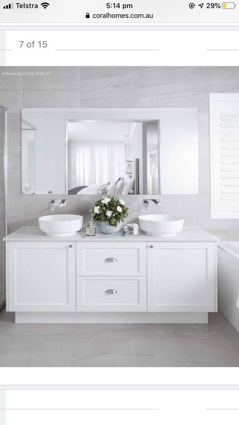 Amma Appa, Contemporary White Bathrooms, Bathroom Design Small Modern, Ensuite Bathroom, Bathroom Remodel Shower, Bath Ideas, Bathroom Reno, Small Bathrooms, Bathroom Design Small