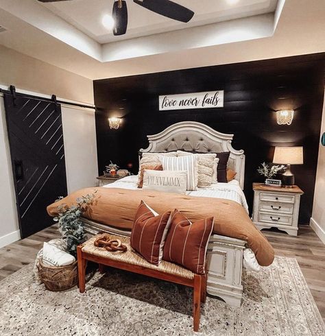 Boho Bedroom Master Bedrooms Theme, Western Bed Comforters, Western Boho Master Bedrooms, Western Master Room, Western Master Room Bedroom Ideas, Rustic Bohemian Bedroom Decor, Large Bedroom Decorating Ideas, Rustic Farmhouse Bedroom Master Suite, Country Boho Bedroom