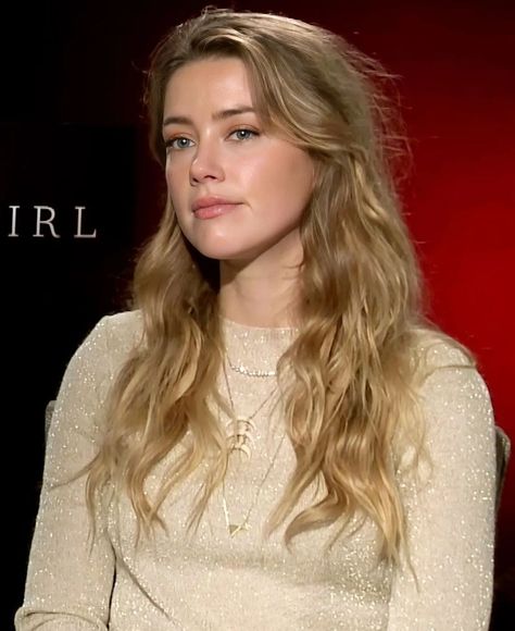 Amber Heard Tumblr, Amber Heard Makeup, Amber Heard Hair, Amber Heard Style, Amber Head, Megan Fox Pictures, Maureen Mccormick, Character Inspiration Girl, Amber Heard