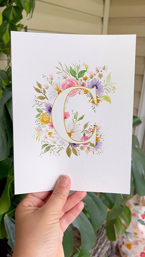 Watercolor Monogram Letter, Watercolour Letters, Letter With Flowers, Letter Watercolor, Floral Monogram Letter, Group Art Projects, Watercolor Autumn Leaves, Name Paintings, Monogram Painting