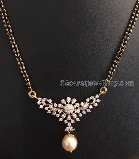 Gallery Jewelry, Black Beads Mangalsutra, Black Beads Mangalsutra Design, Perhiasan India, Diamond Pendants Designs, Gold Jewelry Simple Necklace, Gold Mangalsutra Designs, Beautiful Gold Necklaces, Antique Bridal Jewelry