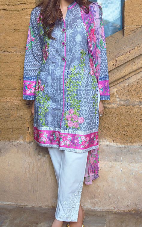 Pakistani Casual Wear, Ladies Suits Indian, Eastern Fashion, Eastern Dresses, Womens Trendy Dresses, Pakistani Lawn Suits, Girls Frock Design, Lawn Dress, Bridal Dress Fashion