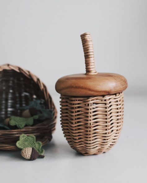 Acorn Acorn Basket, Wicker Baskets, Picnic Basket, Decorative Wicker Basket, Cabin, Home Decor, Home Décor