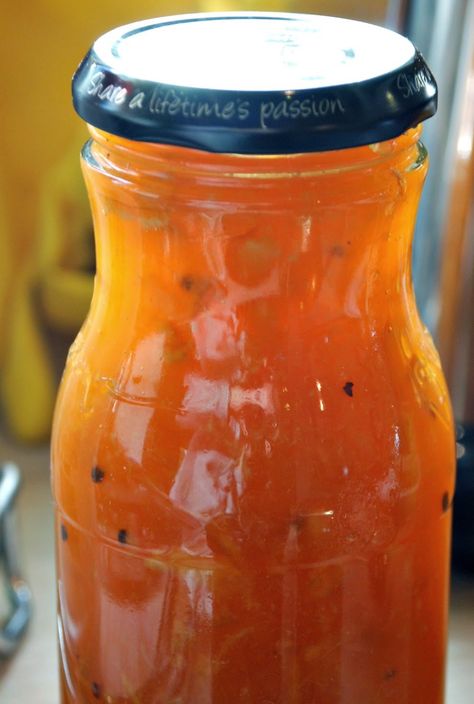 just saying ...: Cardamon and Clementine Marmalade Marmalade Recipe, Lavender Recipes, Kitchen Smells, How To Make Jam, Cling Film, Just Saying, Recipe Ingredients, Jam Jar, Match Making