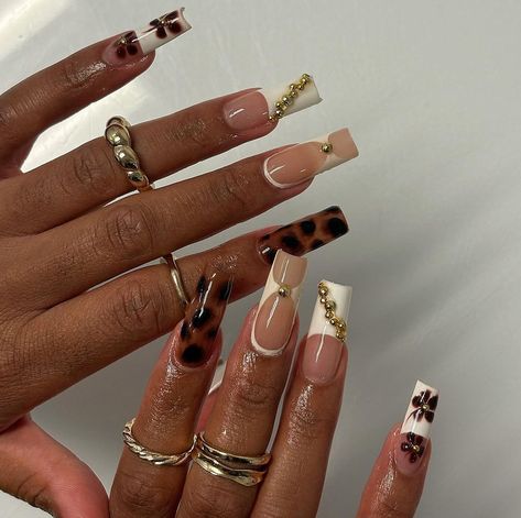 Long Acrylic Nails Neutral Colors, Cowhide Nails, Square Acrylic Nails Fall, Nails Inspo Square, Simple Long Nails, Cowboy Nails Western, Short Fall Acrylic Nails, Fall French Tip Nails Designs, Fall Square Nails