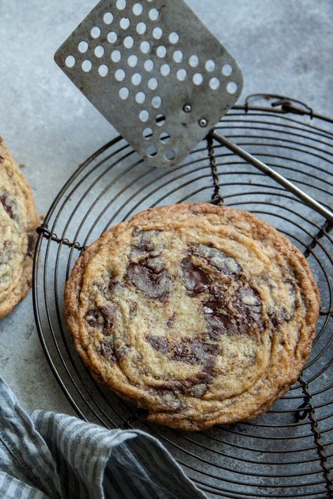 Claire Saffitz Chocolate Chip Cookies, Chocolate Chip Crinkle Cookies, Giant Crinkled Chocolate Chip Cookies, Nyt Recipes, Sarah Kieffer, Cake Mug, Giant Chocolate, Easy Chocolate Chip Cookies, Internet Famous