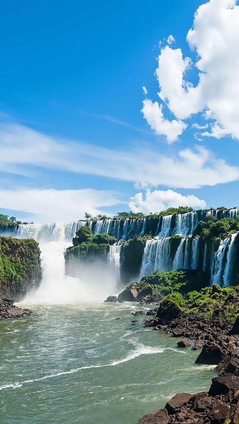 Qué bello paisajes South America Aesthetic, Iguazu Waterfalls, America Nature, Columbia South America, Nature Escape, South America Travel Destinations, Relationship Things, South America Map, South America Destinations