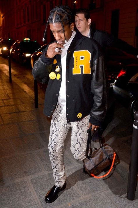 ASAP Rocky in 1017 Alyx 9SM pants, with a Louis Vuitton bag during Paris Fashion Week Asap Rocky Outfits, Asap Rocky Fashion, Pretty Flacko, Inspo Fits, Best Dressed Man, Asap Rocky, New Energy, Mens Streetwear, Mens Street Style