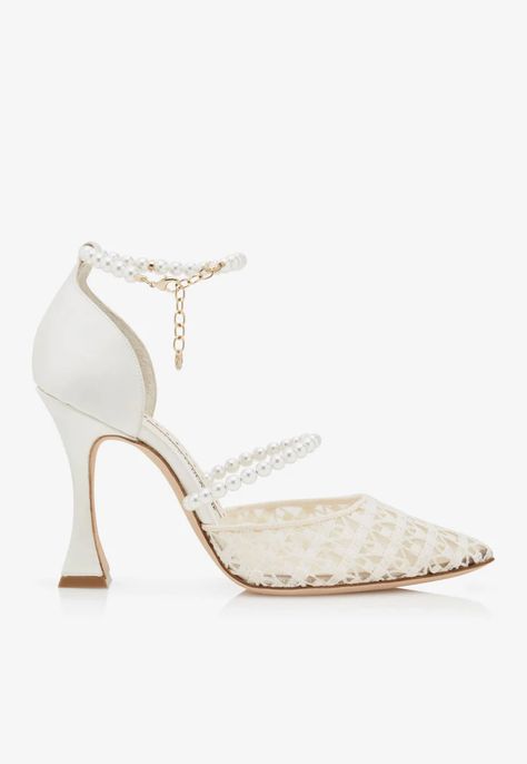 Manolo Blahnik Wedding, Wedding Lace, Lace Weddings, Bags And Accessories, Bridal Shoes, Manolo Blahnik, Wedding Shoe, Pumps, For Women