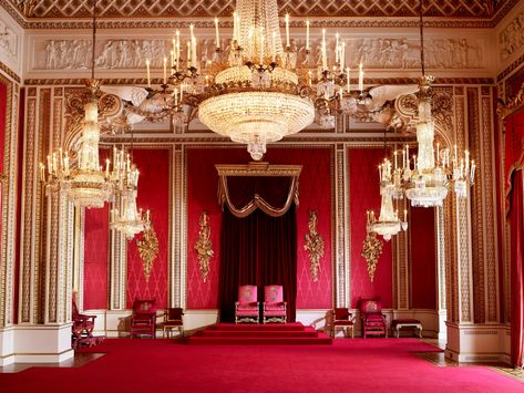 Take a Look Inside the Grandest Rooms of Queen Elizabeth’s Palaces | Vogue Country Sides, Ratu Elizabeth, Queen Royal, Royal Throne, Velvet Decor, State Room, Royal Collection Trust, Official Residence, Palace Interior