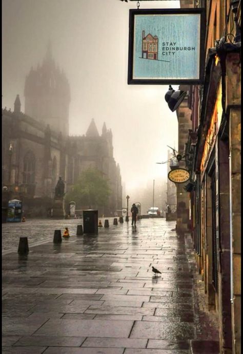 Rainy Edinburgh, Royal Mile Edinburgh, Rainy Street, Foggy Morning, Edinburgh Scotland, Edinburgh, Scotland, Walking, Black