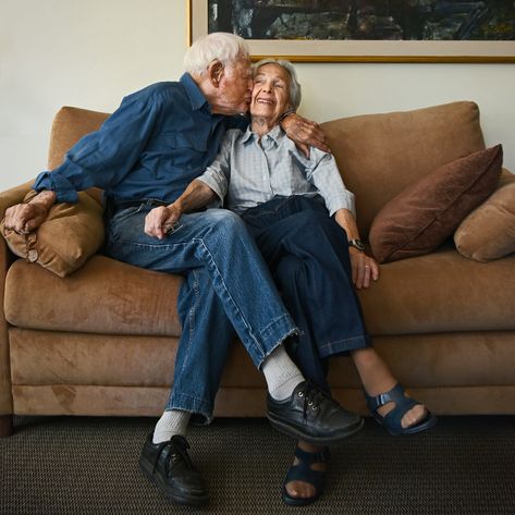 The 100-year-old couple – still married, still going strong | Life and style | The Guardian Funny Couple Photography, Cute Old Couples, Jaket Denim, Longest Marriage, Funny Couple, Growing Old Together, Old Couples, Strong Family, The Love Club