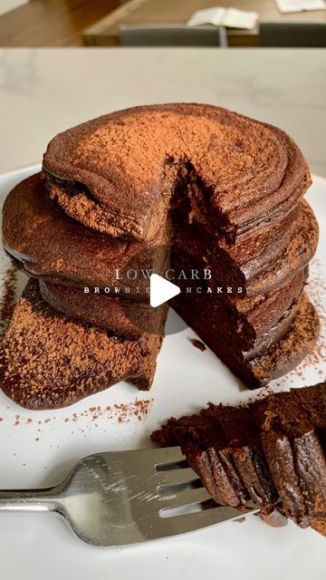 Bethany Cameron on Instagram: "these low-carb BROWNIE PANCAKES by @lilsipper aren’t just for the morning! The texture is soft and moist on the inside with a flakey crust on the outside (just like brownies!) and contains 58g of protein in the entire recipe! Healthy enough for dinner, delicious enough for dessert! - Keto friendly - Paleo - SIBO friendly - Diabetic friendly - Grain-free - Nut-free - 58g of protein - Low in sugar - Easy to digest Makes 4 large pancakes Refer to video for instructions & follow👉🏼 @lilsipper for more! Ingredients: 4 scoops of @bethanyspantry Digestive Support Cacao Protein (no substitutions) 1/4 cup cacao powder 4 eggs 1 tsp baking soda 1/2 cup non-dairy milk #paleopancakes #ketopancakes #proteinpancakes #brownies #paleobrownies #ketobrownies #lowcarbpancakes Bethany Cameron, Brownie Pancakes, Paleo Brownies, Paleo Pancakes, Low Carb Brownies, Non Dairy Milk, Low Carb Pancakes, Dinner Delicious, Keto Pancakes