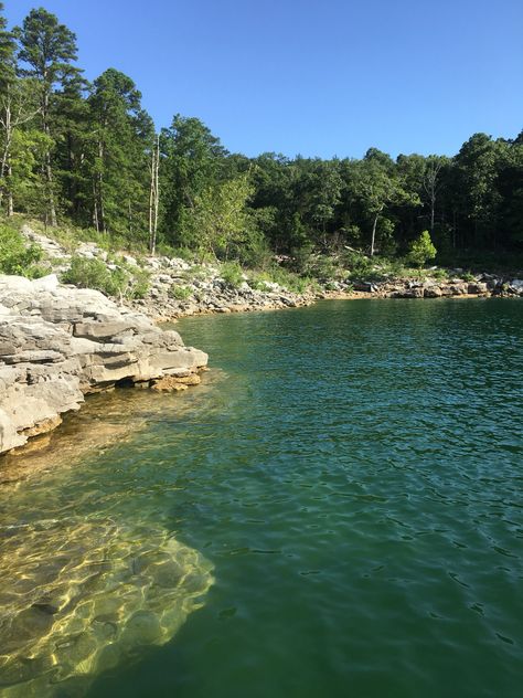 Norfolk Lake Mountain Home, Arkansas -- our honeymoon lake!! ♡ Arkansas Mountains, Mountain Home Arkansas, Beyond The Sea, Mountain Home, Norfolk, Arkansas, Places To Go, Travel Tips, Favorite Places