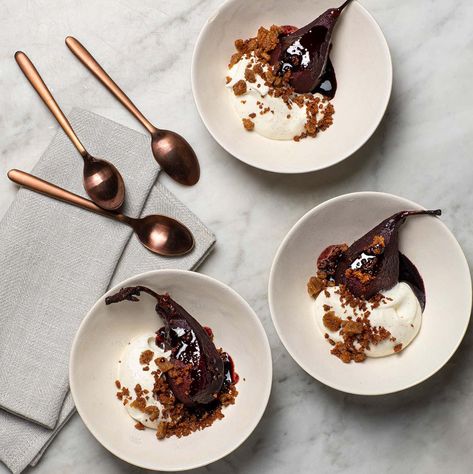 Red wine poached pears with vanilla Chantilly and crispy rye | Taste France Magazine Red Wine Poached Pears, Wine Poached Pears, Rack Of Lamb, Poached Pears, Quiche Lorraine, Ginger And Honey, Rye Bread, Köstliche Desserts, Desserts To Make