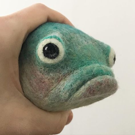 Needle Felted Sculptures, Needle Felting Fish, Lindsey Thomas, Felted Fish, Felt Fish, Felt Craft Projects, Textile Art Dolls, Wool Animals, Bunny And Bear