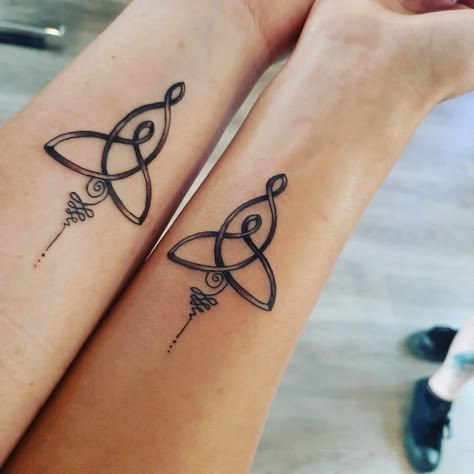 Celtic Mother Son Tattoo Symbols, Celtic Grandmother Knot Tattoo, Celtic Trifecta Tattoo, Celtic Knot Motherhood, Celtic Trinity Tattoo, Celtic Infinity Knot Tattoo, Mother Son Celtic Knot Tattoo, Family Tattoo Ideas Matching Symbolic, Celtic Mother Son Tattoo