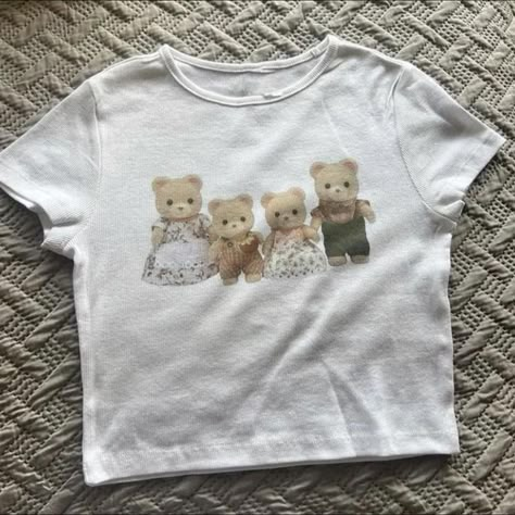 SYLVANIAN FAMILIES TOP Calico critters top y2k... - Depop Sleeve Aesthetic, Summer Korean Fashion, Streetwear Shorts, Vintage Crop Tops, Harajuku Streetwear, Crop Top Tees, Sylvanian Families, Bear Print, Dream Clothes