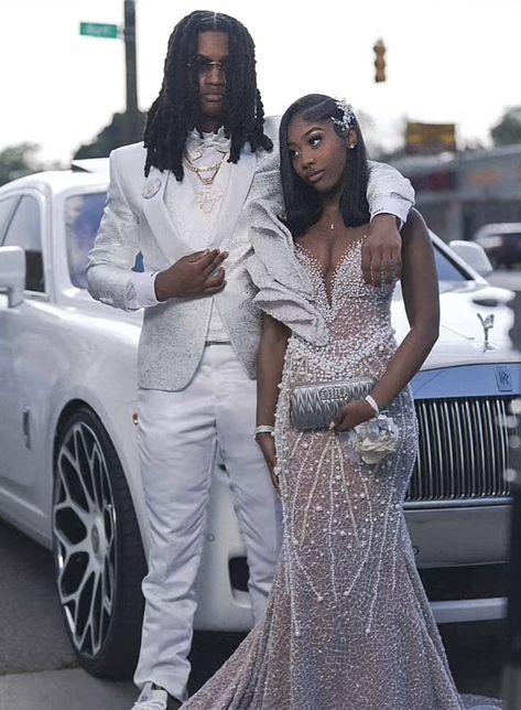 White Prom Dresses Black Women, Couples Outfits Black People, Prom Couples Outfits, Prom Details, Prom Aesthetic, Silver Prom Dress, Couples Outfits, Prom Photoshoot, Grey Prom Dress