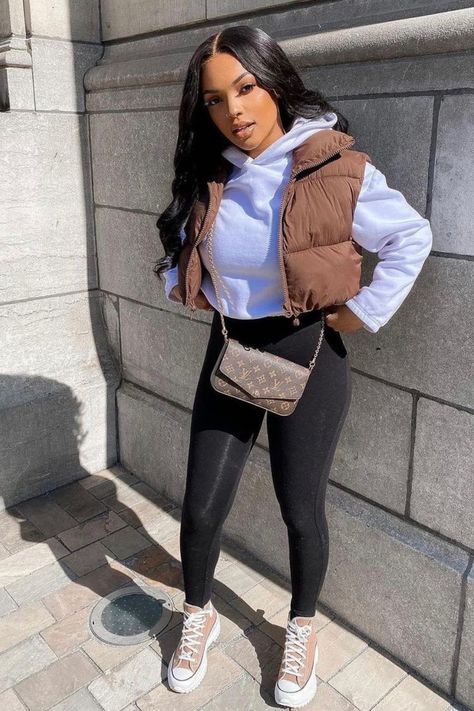 Fall Outfits Black Women, Cute Outfits With Leggings, Mode Zara, Chique Outfits, Pastel Outfit, Legging Outfits, Chill Outfits, Looks Street Style, Looks Black