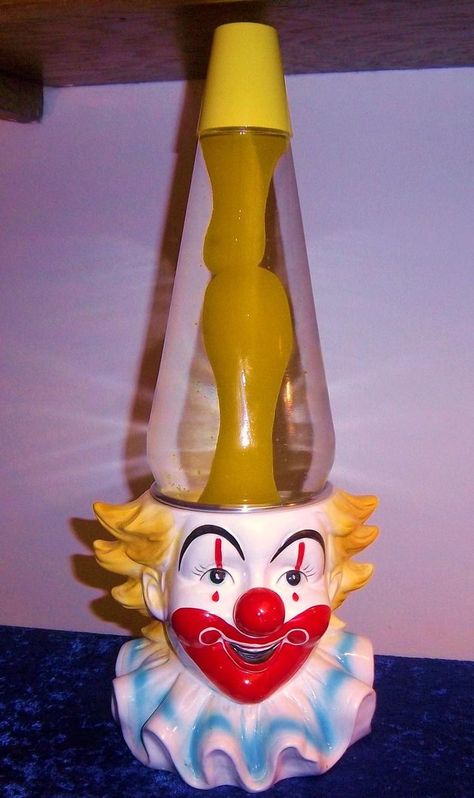 Creepy Cute House Decor, Clown Room Decor, Clowncore Bedroom, Clowncore Decor, Clown Bathroom, Clown Bedroom, Clowncore Room, Circus Lamp, Weird Core Room