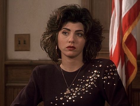 My Cousin Vinny Vinny Mauro Makeup, Mona Lisa Vito My Cousin Vinny, My Cousin Vinny Quotes, Vinny Mauro Cute, Marisa Tomei My Cousin Vinny, My Cousin Vinny, Charlotte Emily, Film Character, Marisa Tomei