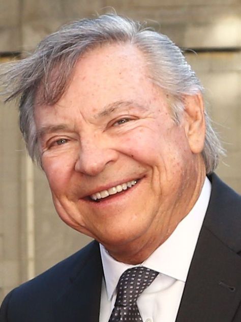 Happy Birthday to legendary voice actor Frank Welker! He has voiced Fred for over 50 years and Scooby for almost 20 years! Movie Celebrities, Frank Welker, Famous Movies, Voice Actor, 50 Years, Dumb And Dumber, Famous People, 20 Years, Over 50