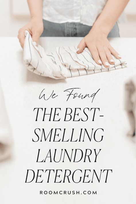 The key to having fresh-smelling clothing is to use the best-smelling laundry detergent. Because we don't just wash our clothes to remove stains. We also want to leave a soft, brighter, and pleasant smell on our clothing. In this article, we will put the top laundry detergents and fabric softeners to the test and discover which ones actually hold up the all-day freshness they claim. Best Laundry Detergent, Organizational Hacks, Cleaning Challenge, Remove Stains, Natural Cleaning Products, Cleaning Routine, House Cleaning Tips, Laundry Detergent, The Test