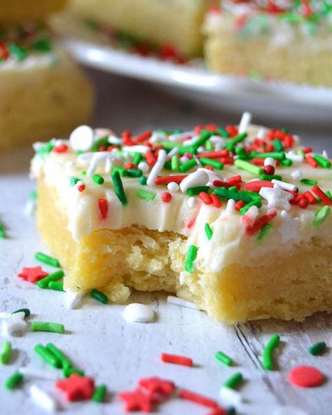 6,998 Likes, 98 Comments - Hayley Parker (@thedomesticrebel) on Instagram: “{NEW!!} If you’ve positively *had it* with all the drop cookies, cut-outs and candies, these…” Christmas Sugar Cookie Bars, Cookies And Bars, Christmas Sugar Cookie, Amazing Meals, Chewy Sugar Cookies, Sugar Cookie Bars, Christmas Cookies Easy, Soft Sugar Cookies, Sugar Sprinkles