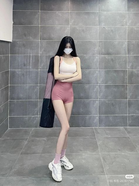 160 Cm Height Woman, Korean Fits, Gymwear Outfits, Casual College Outfits, Body Inspiration, Tall Girl, Tall Women, Girl Body, Mode Fashion