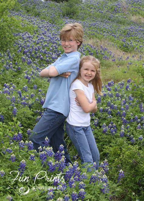 Tulips Garden, Blue Bonnets, Children Photography, Pretty Wallpapers, Art Work, Tulips, Wallpapers, Couple Photos, Photography