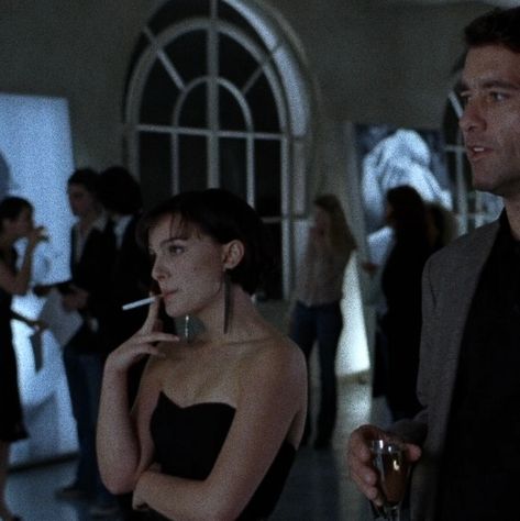 Closer Aesthetic, Alice Closer, Closer 2004, Alice Ayres, Oldboy 2003, Closer Movie, Jude Law, Woody Allen, Couples Icons