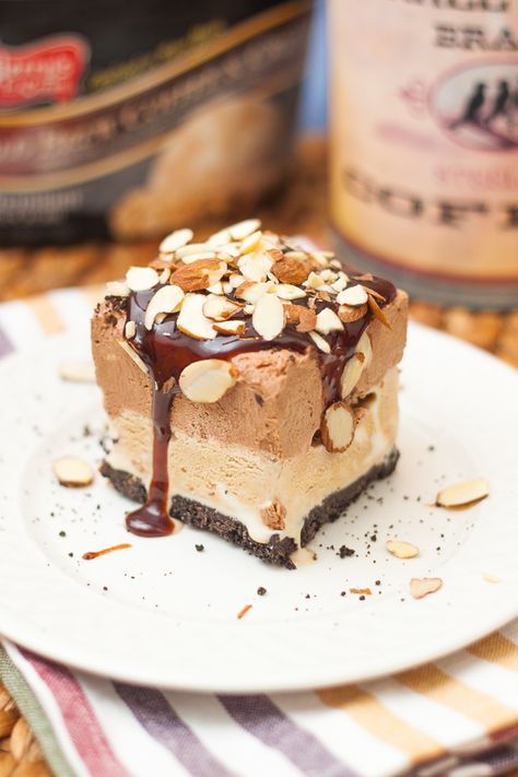 Mocha Mud Pie, Mud Pie Recipe, Cherry Cake Recipe, Mocha Mousse, Mississippi Mud Pie, Pie Chocolate, Decorate Cupcakes, Ice Cream Pie, Mississippi Mud