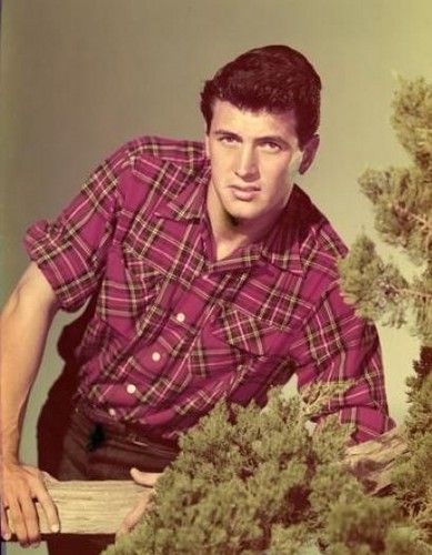 Rock Hudson - Rock Hudson Photo (31215265) - Fanpop Rock Hudson Photos, Michael Wilding, Image Rock, Rock Hudson, Hollywood Men, Most Handsome Actors, Classic Movie Stars, Most Popular Movies, Old Hollywood Stars