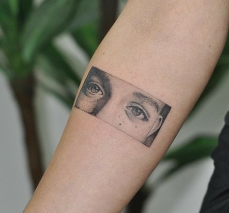 Portrait Eyes Tattoo, Eye Portrait Tattoo, Male Portrait Tattoo, Girlfriend Eyes Tattoo, Potrait Tattoo, Written On The Body, Eye Tattoos, Real Eyes, One Piece Tattoos