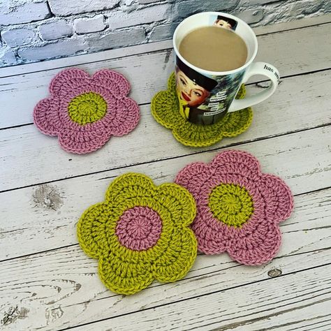 Crochet Flower Coasters Free Pattern, Flower Coasters Crochet, Spring Coasters, Crochet Flower Coaster, Crochet Cup Coaster, Crocheted Coasters, Yarn Scraps, Crochet Coasters Free Pattern, Flower Coaster