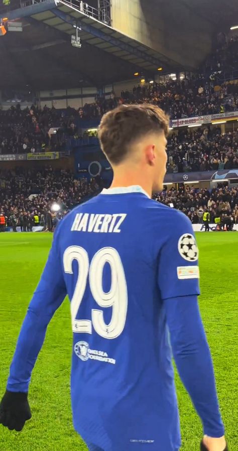 Kai Havertz Hairstyle, Kai Havertz Haircut, Havertz Haircut, Short Hair Fade, Soccer Players Haircuts, Men Short Hair Fade, Football Hair, Haircut Names For Men, Low Taper Fade