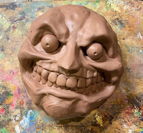 Clay Face Mask Sculpture, Foam Clay Sculpture, Zelda Mask, Monster Clay, Majoras Mask Moon, Majoras Mask Art, Clay Mask Art, Clay Monsters, Monster Mask