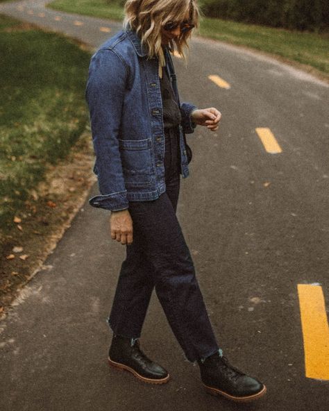 Madewell Boots Outfit, Black Lace Up Boots Outfit, Lace Up Boot Outfit, Karin Emily, Cute Fashion Outfits, Style Uniform, Wednesday Friends, Madewell Style, Vintage Coach Bag