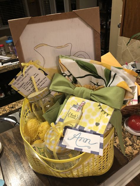 Made this as a thank you Lemonade basket for a wonderful friend. The idea came just from making the lemonade card! So darn cute! Lemonade Gift Basket, Lemonade Gift, Pitcher Gift, Summer Gift Baskets, Lemonade Pitcher, Wonderful Friend, Raffle Baskets, Summer Gift, Easy Summer