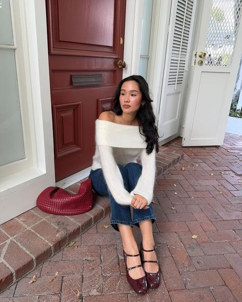 Kristin Cabatingan (@kristincabat) • Instagram photos and videos Mary Jane Shoes Outfit, Dinner Outfit Casual, Ballet Flats Outfit, Latina Outfits, Flats Outfit, Elegante Casual, Mode Chic, Mein Style, After Hours