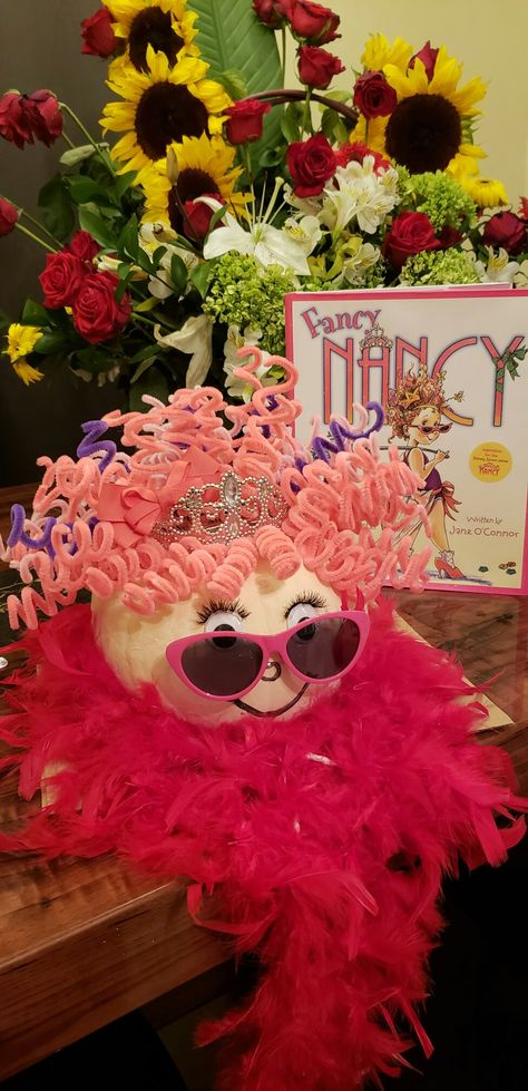 Fancy Nancy Pumpkin, Pokemon Pumpkin, Book Character Pumpkins, Story Book Pumpkin, Pumkin Decoration, Fun Diy Halloween Decorations, Character Pumpkins, Pumpkin Decorating Contest, Pumpkin Books