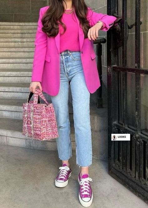 Hot Pink Jacket Outfit Classy, Hot Pink Jacket Outfit, Outfits Fucsia, Pink Jacket Outfit, Hot Pink Jacket, Blazer Pink, Outfit Classy, Blazer Outfit, Pink Vibes