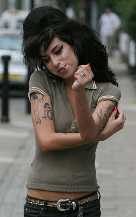 Amy Wine, Amy W, Amy Winehouse Style, Norah Jones, I'm With The Band, Last Fm, Amy Winehouse, Iconic Women, Back To Black