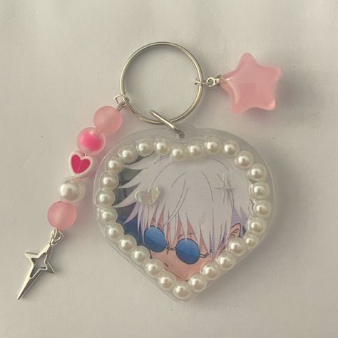 Gojo Merch, Kpop Diy, Diy Kandi, Cute Box, Hacks Diy, Diy Keychain, Cute Keychain, Clay Charms, Phone Charm