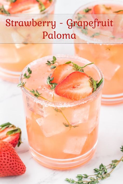 Grapefruit Paloma, Summer Entertaining Recipes, Paloma Recipe, Strawberry Cocktails, Dessert Waffles, Grapefruit Cocktail, Paloma Cocktail, Iced Drinks Recipes, Homemade Cocktails