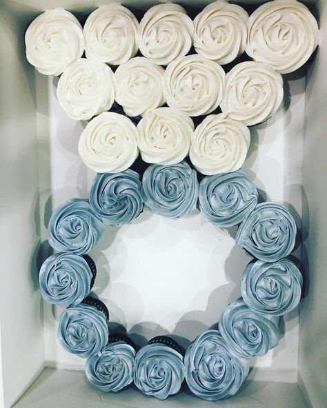 Pull apart cupcake “ring” cake! Instagram: @confectionerycreationsbycayla Ring Cake, Pull Apart Cupcakes, Pull Apart, Cake Decorating, Cake