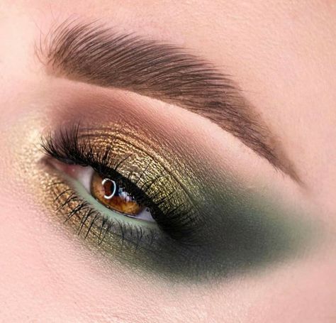 Metallic Eyeshadow Looks, Swiss Wedding, Green Eyeshadow Look, Lovely Makeup, Colourpop Eyeshadow, Amber Eyes, Super Shock, Magical Makeup, Metallic Eyeshadow