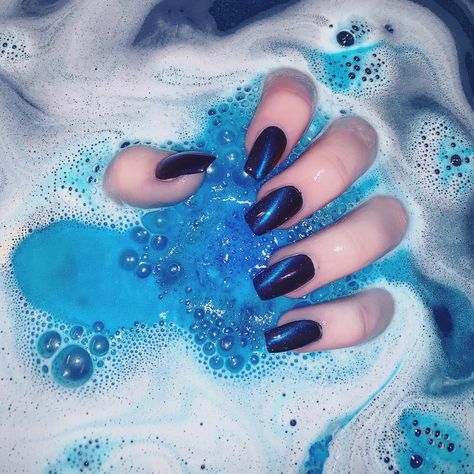 Blue cat eye by @ezella.nail ✨ - -… Turquoise Acrylic Nails, Ombre Nail Art, Ombre Nail Art Designs, Orange Nail Polish, Nails Ombre, Solid Color Nails, Art Design Ideas, Ombre Nail, Nail Art Ombre