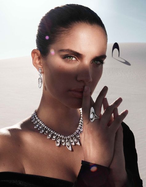 Sara Sampaio Graff Tribal Jewelry Campaign | Fashion Gone Rogue Jewelry Campaign, Creative Jewelry Photography, Jewelry Photography Styling, Jewelry Photoshoot, Sara Sampaio, Jewelry Ads, Symbolic Jewelry, Jewelry Model, Jewelry Photography